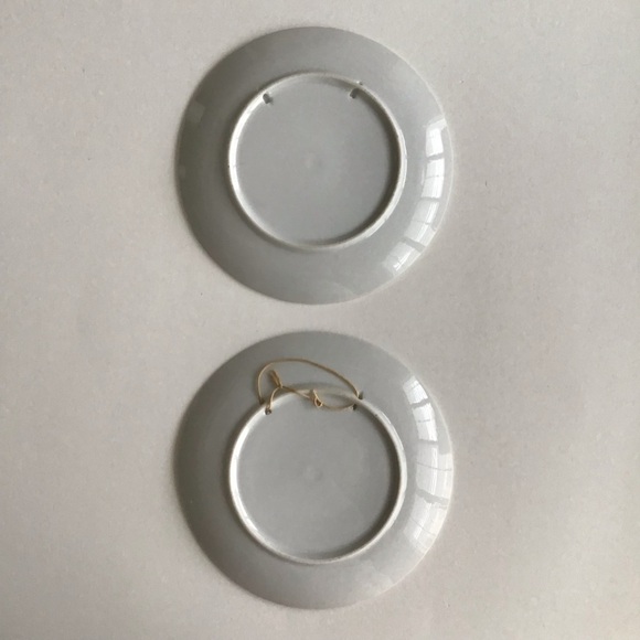 Vintage PAIR Wall Fruit Plates 6 1/4” Hand Painted Gold Rim Kitchen Farmhouse - Picture 6 of 16